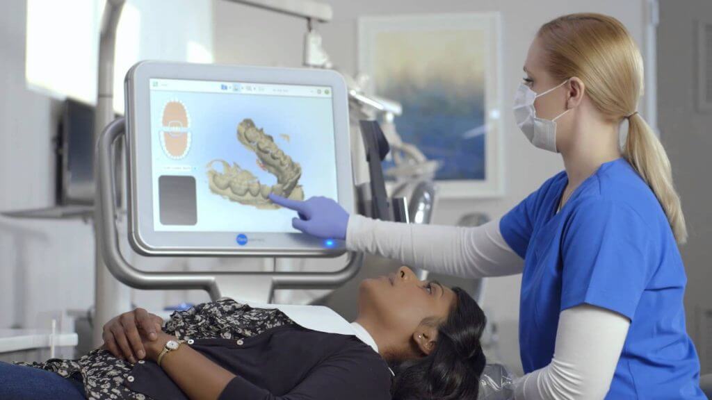 Orthodontist-Santa-Rosa-Beach-itero-scanner-3
